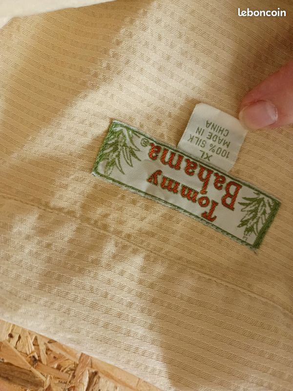 Chemise Vintage manches courtes Tommy Bahama, 100% soie (image 6)