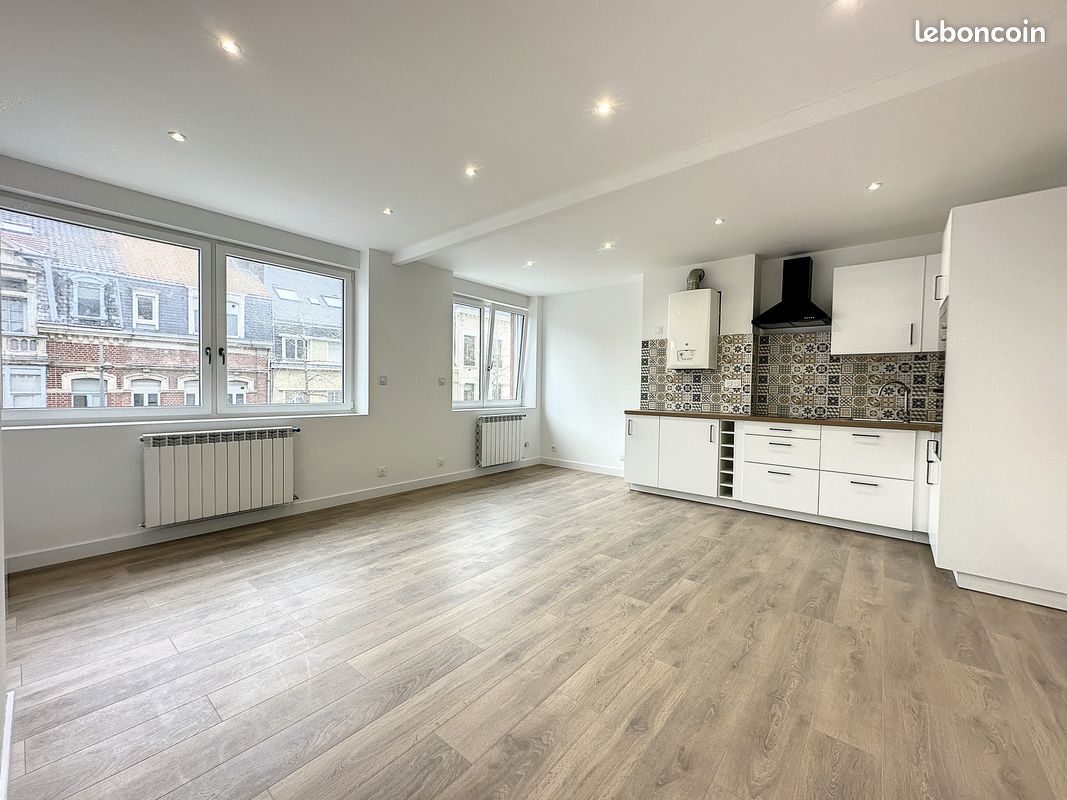 Appartement 2 pièces 50 m² · à Calais · 50 m² · 740 €