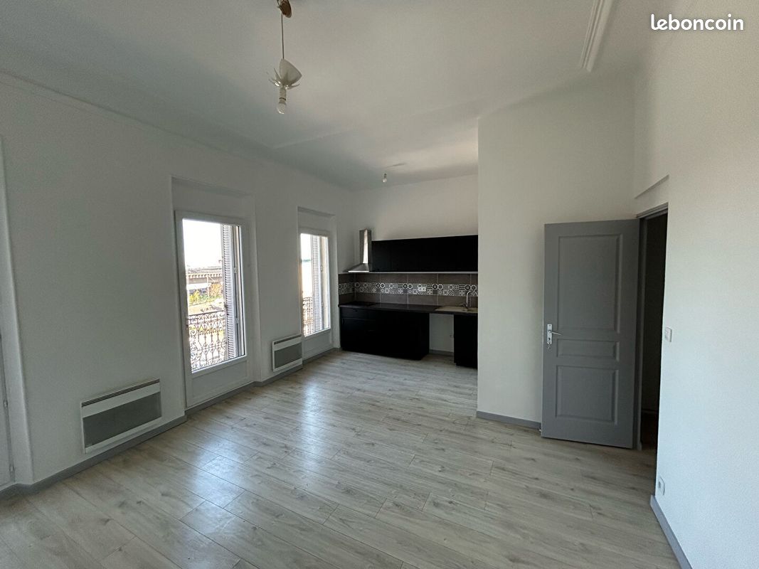Appartement 3 pièces 54 m² · à Marseille · 54 m² · 843 €