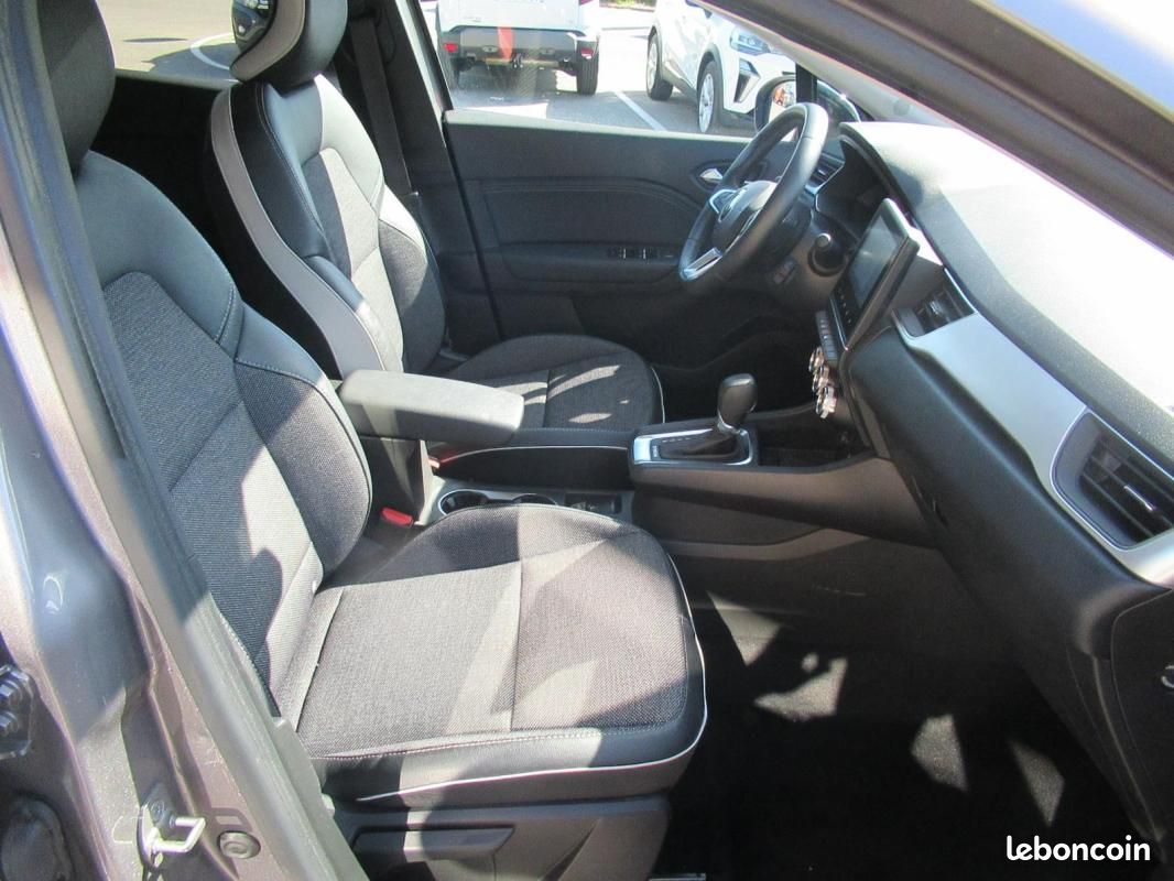 Renault Captur E-Tech full hybrid 145 Techno (image 11)