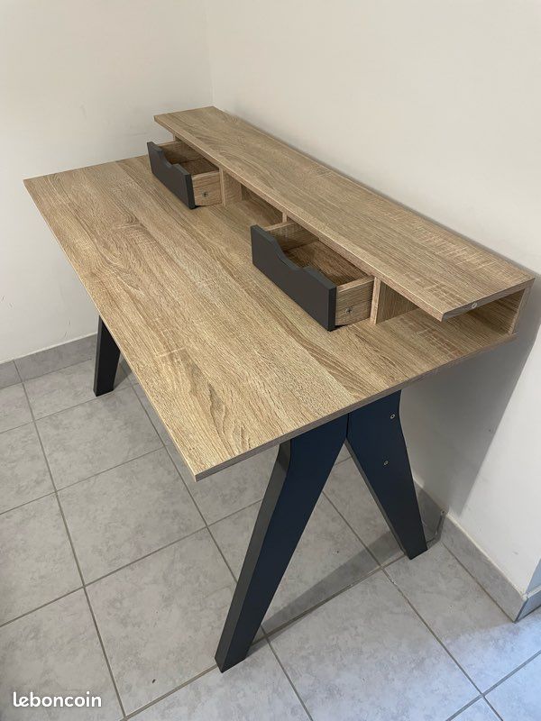 Bureau en bois (image 3)