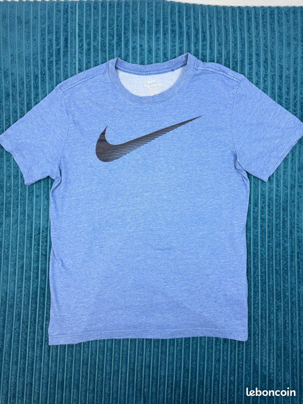 T-shirt Nike Dro-Fit bleu logo noir - taille M (image 2)