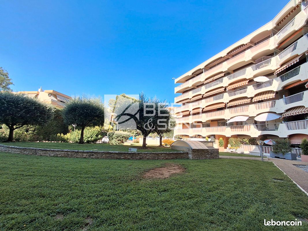 Appartement 4 pièces 96 m² · à Mandelieu-la-Napoule · 96 m² · 1 710 €/mois