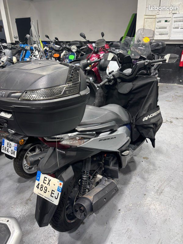 Honda forza 125cc keyless (image 3)