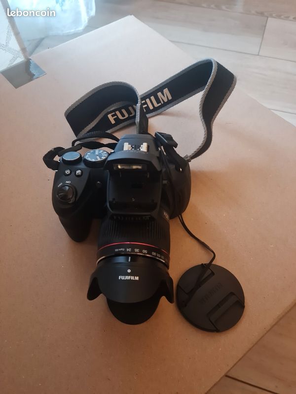Appareil photo FUJIFILM FINEPIX HS 20 exr (image 2)