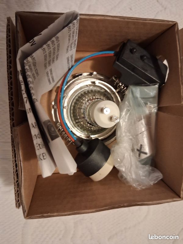 1 Spot acier Orientable (image 3)