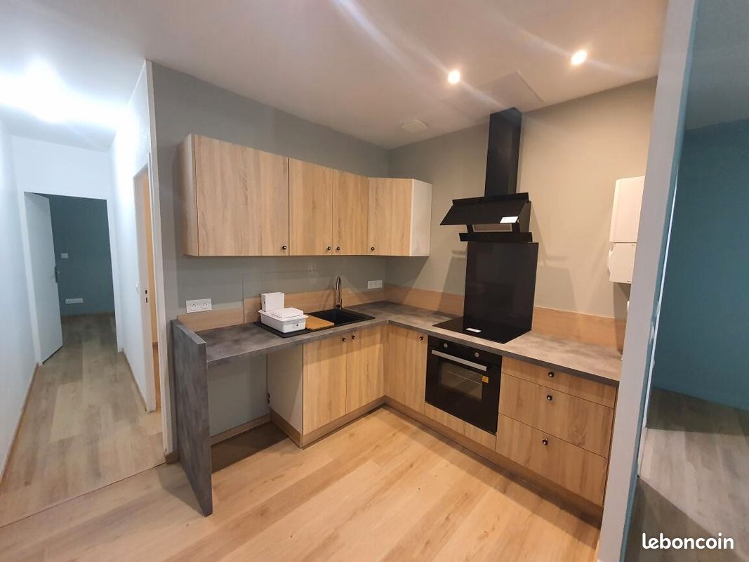 Appartement 2 pièces 48 m² · à Saint-Amand-Montrond · 48 m² · 595 €