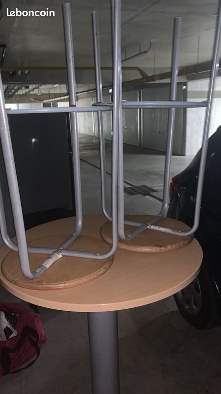 Table et chaise (image 2)