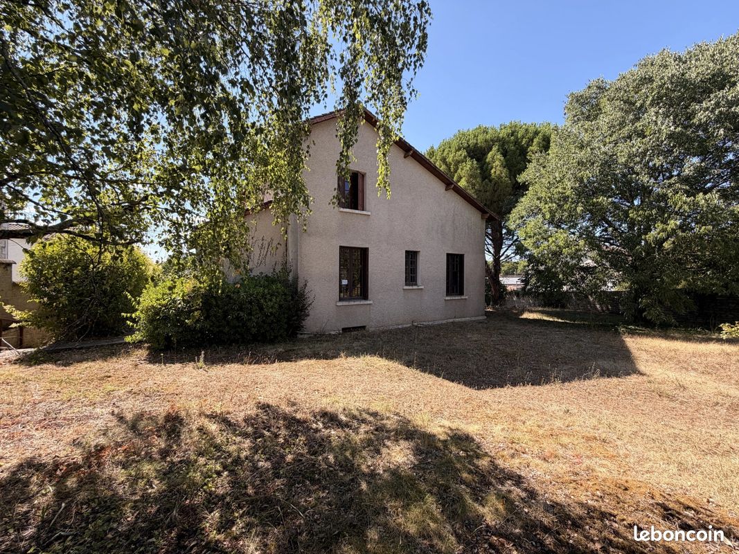 Maison 6 pièces 127 m² · à Ruffec · 127 m² · 125 350 €