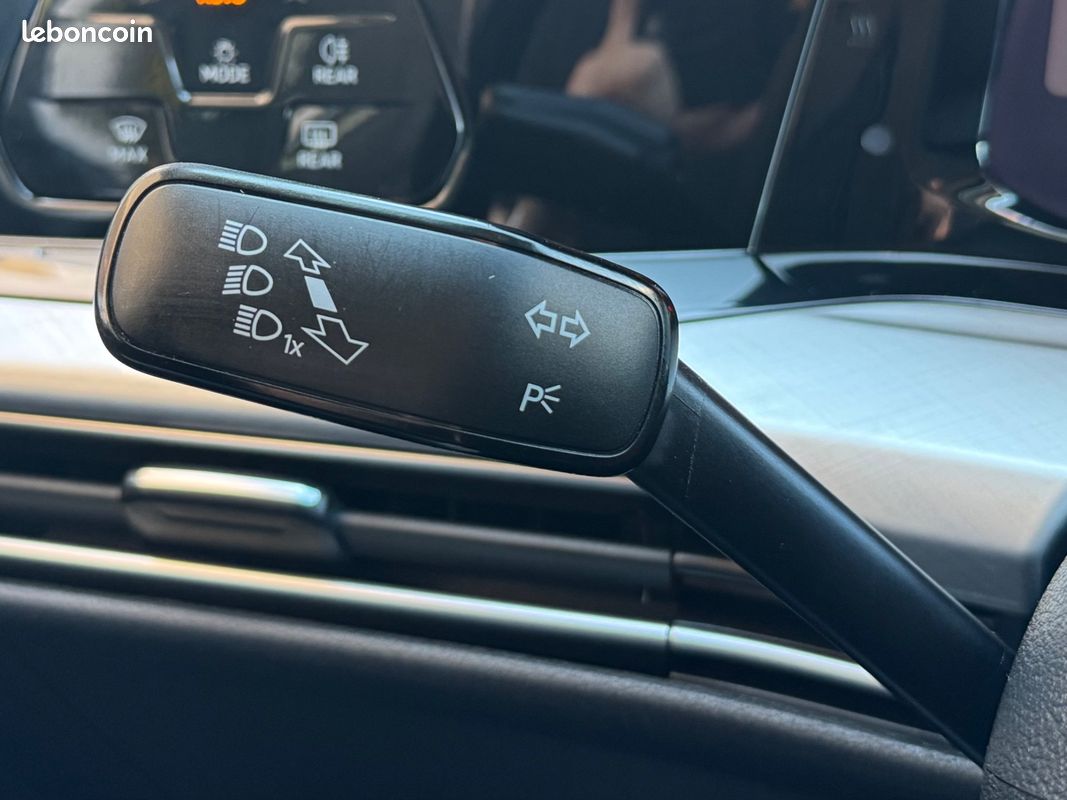 Volkswagen golf 1.5 e-tsi 150 business mhev hybrid dsg bva + carplay + camera + acc (image 12)