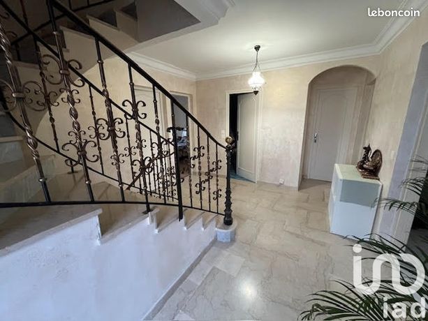 Pavillon 7 pièces 160 m²