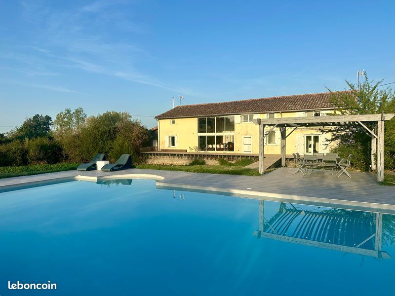 Maison 6 pièces 310 m² · à Grenade · 310 m² · 500 000 €
