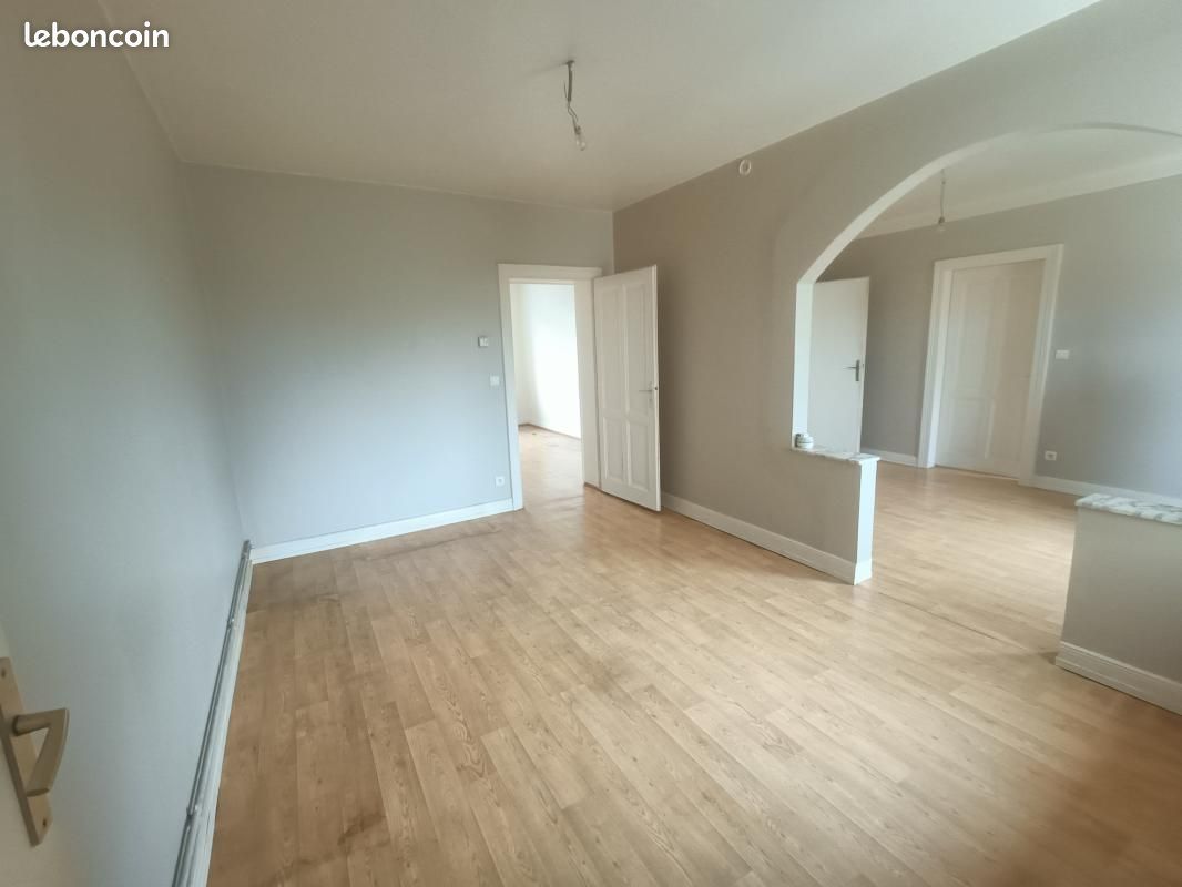 Appartement 5 pièces 95 m² · à Florange · 95 m² · 890 €/mois