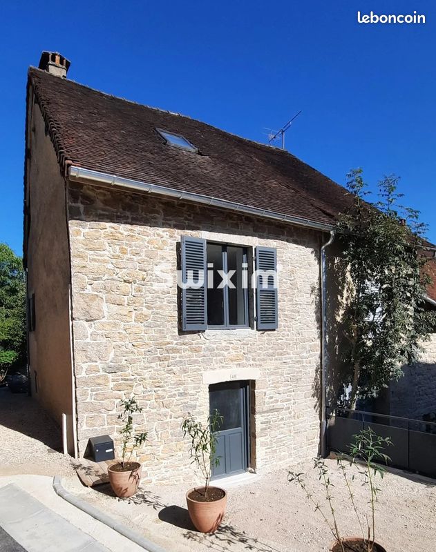 Maison 5 pièces 73 m² · à Orgelet · 73 m² · 140 000 €