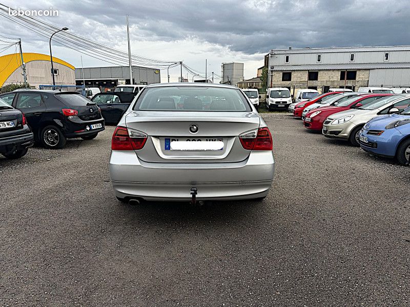 Bmw SERIE 3 (E90) 318I 129CH SPORT (image 6)
