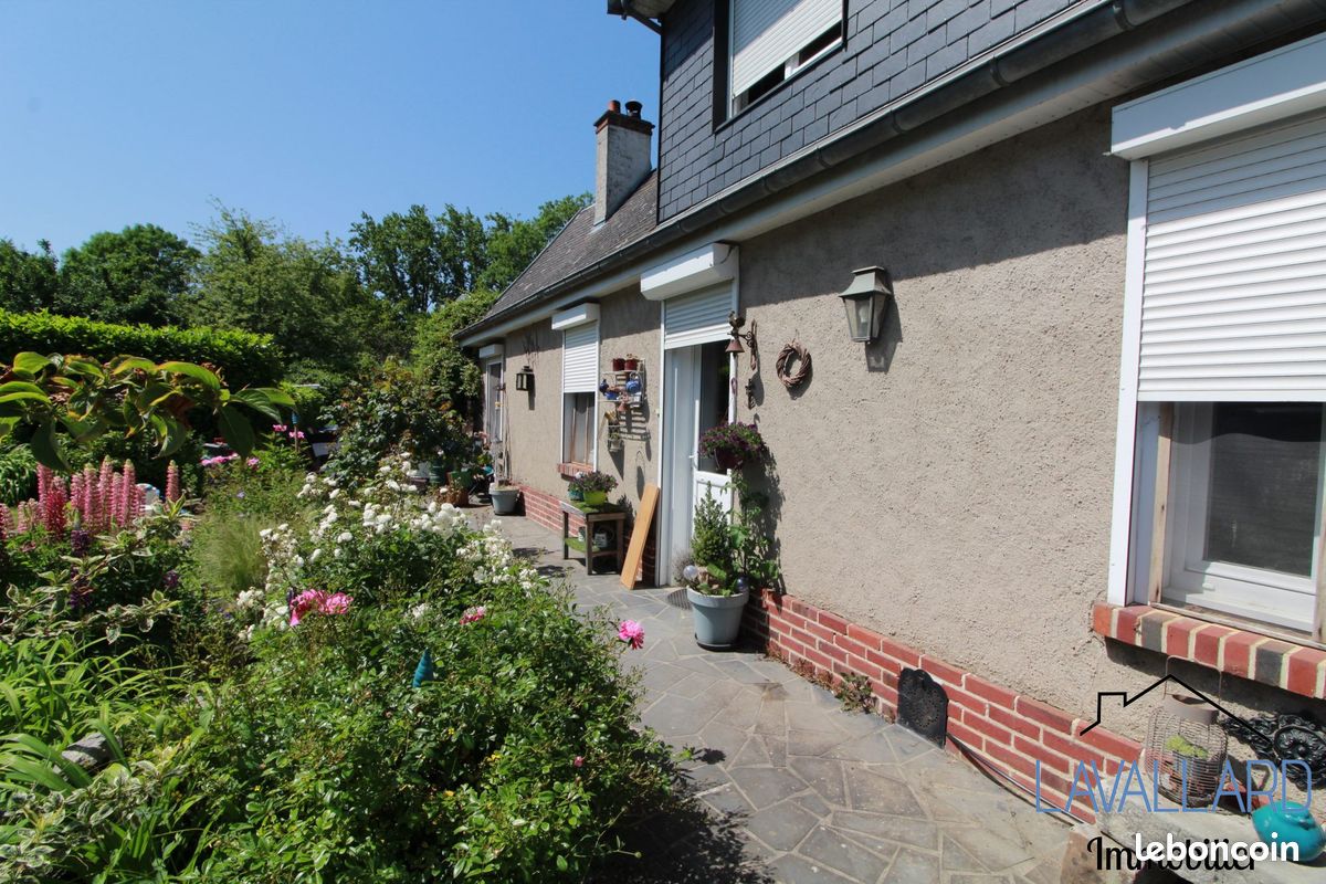 Maison 5 pièces 124 m² · à Halloy · 124 m² · 168 000 €