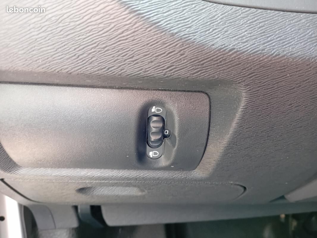 Renault Kangoo E-TECH ELECTRIQUE ACHAT INTEGRAL + MONTE CHARGE (image 7)