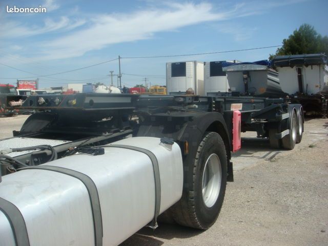 Fruehauf PORTE CONTAINER 20 PIEDS TIREUSE 2017 (image 10)