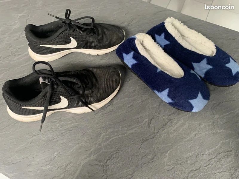 Chaussures baskets nike garçon p 35.5 et chaussons neufs (image 1)