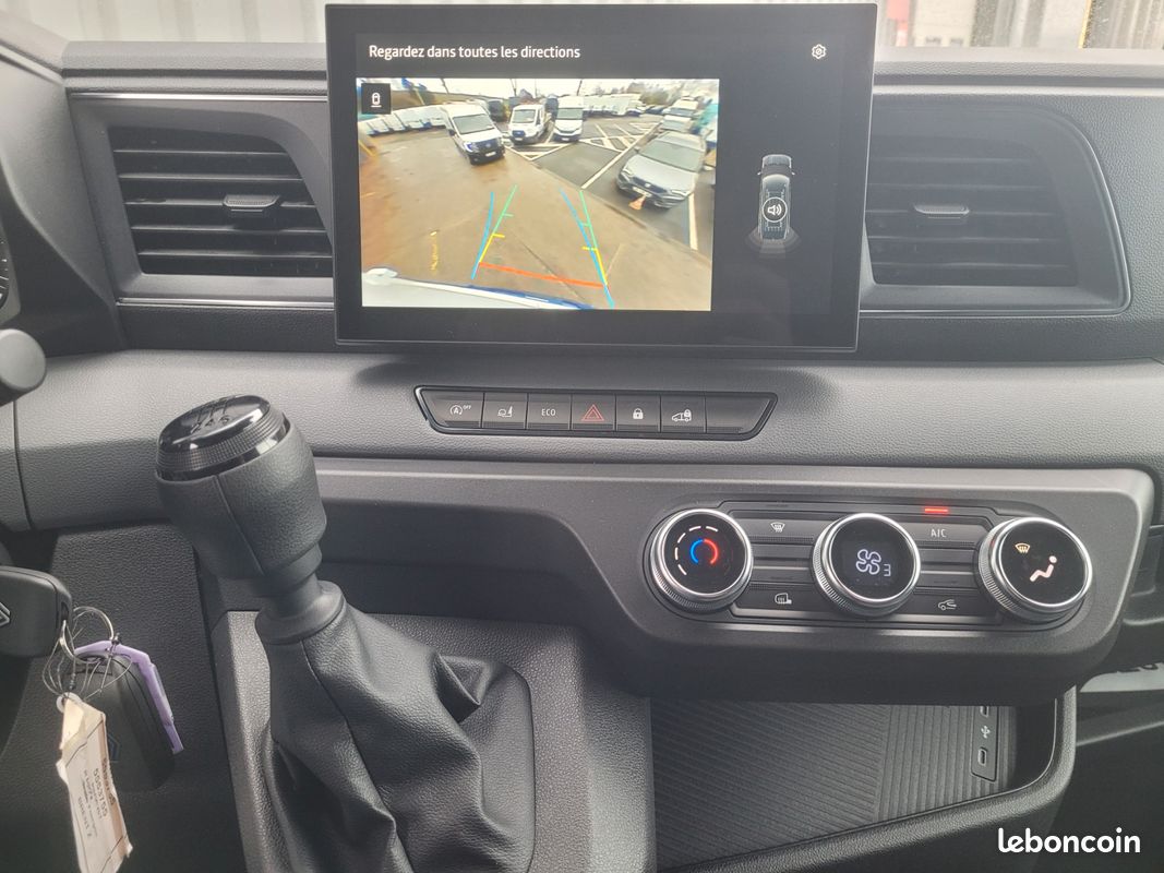 RENAULT MASTER IV L3H2 FOURGON 3T5 TRACTION 2.0 Blue DCI 150 ADVANCE 03 PLACES NEUF avec CAMÉRA DE RECUL + RADARS ARRIERE + OPEN R-LINK + PNEUS TOUS TEMPS + ROUE DE SECOURS ( Prix de Vente 30 990 HT ) (image 4)