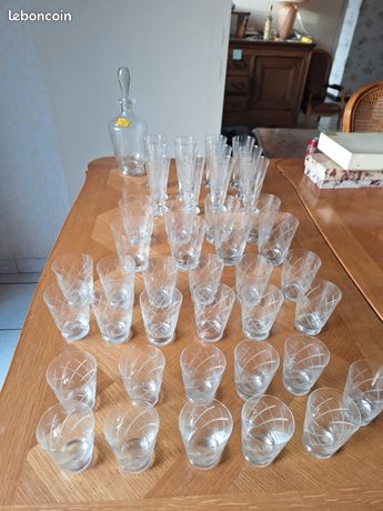 VAL ST LAMBERT ANCIEN VERRE A VIN ROEMER CRISTAL MODELE BOURGET ROUGE