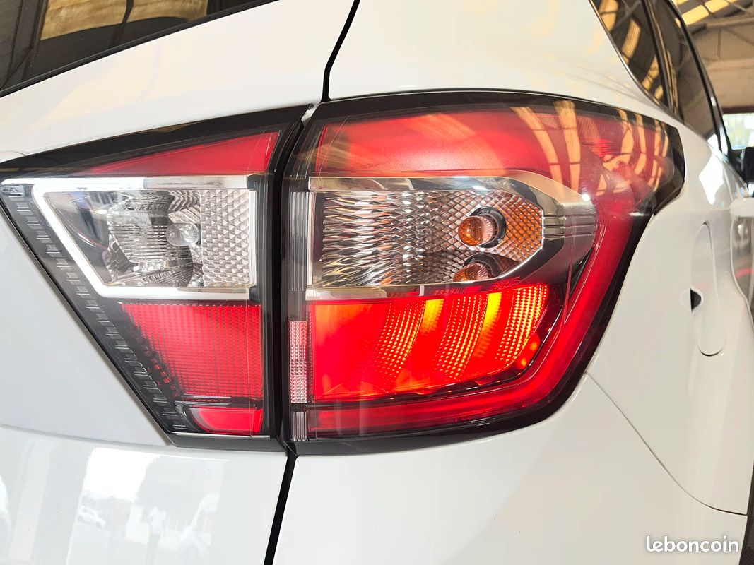 Ford KUGA Business Nav (image 9)