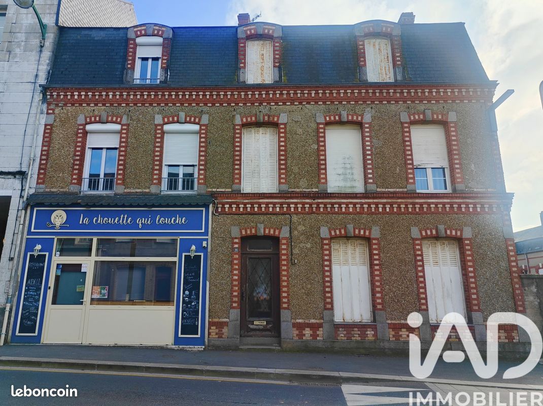 Immeuble 127 m² · à Caumont-sur-Aure · 127 m² · 142 000 €