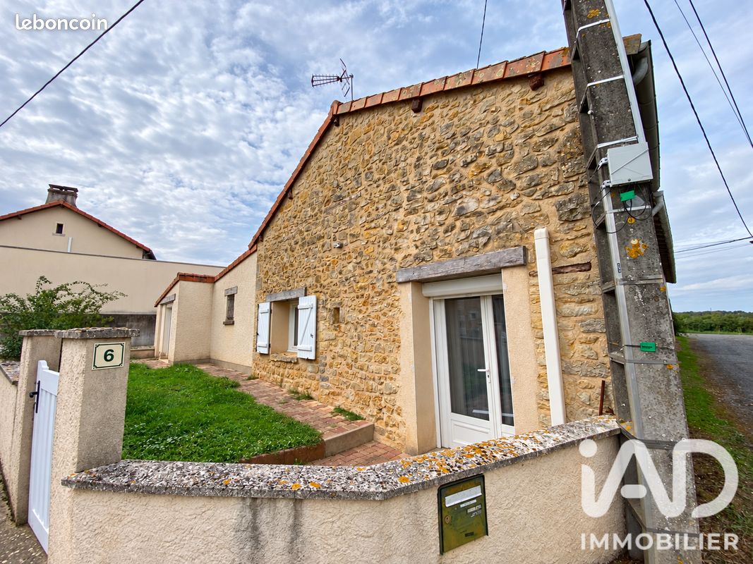 Maison 3 pièces 57 m² · à Marçay · 57 m² · 115 000 €