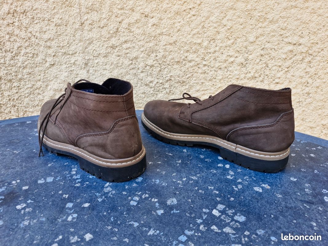 Chaussure pointure 44 (image 4)
