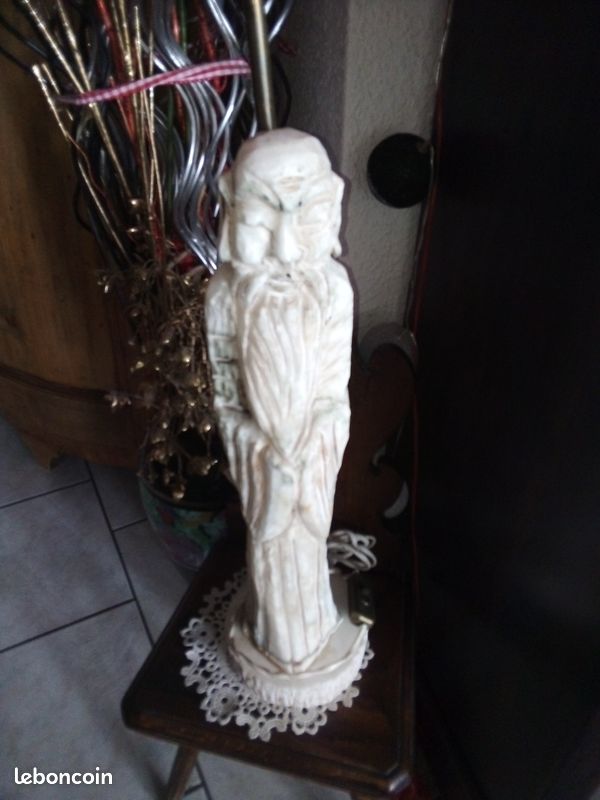 Lampe chinoise en pierre dure (image 1)