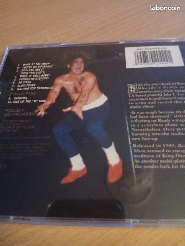 CD OZZY OSBOURNE "bark at the moon", très bon état (image 2)