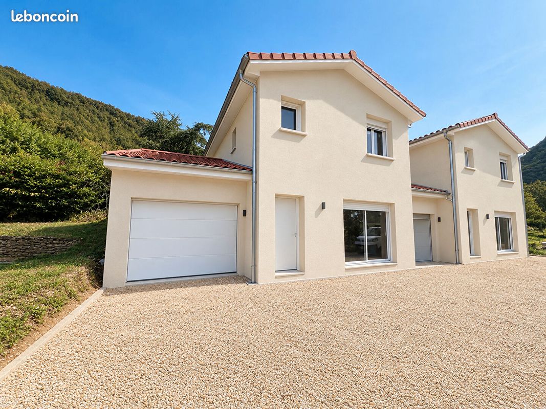 Maison 4 pièces 95 m² · à Villebois · 95 m² · 1 300 €/mois