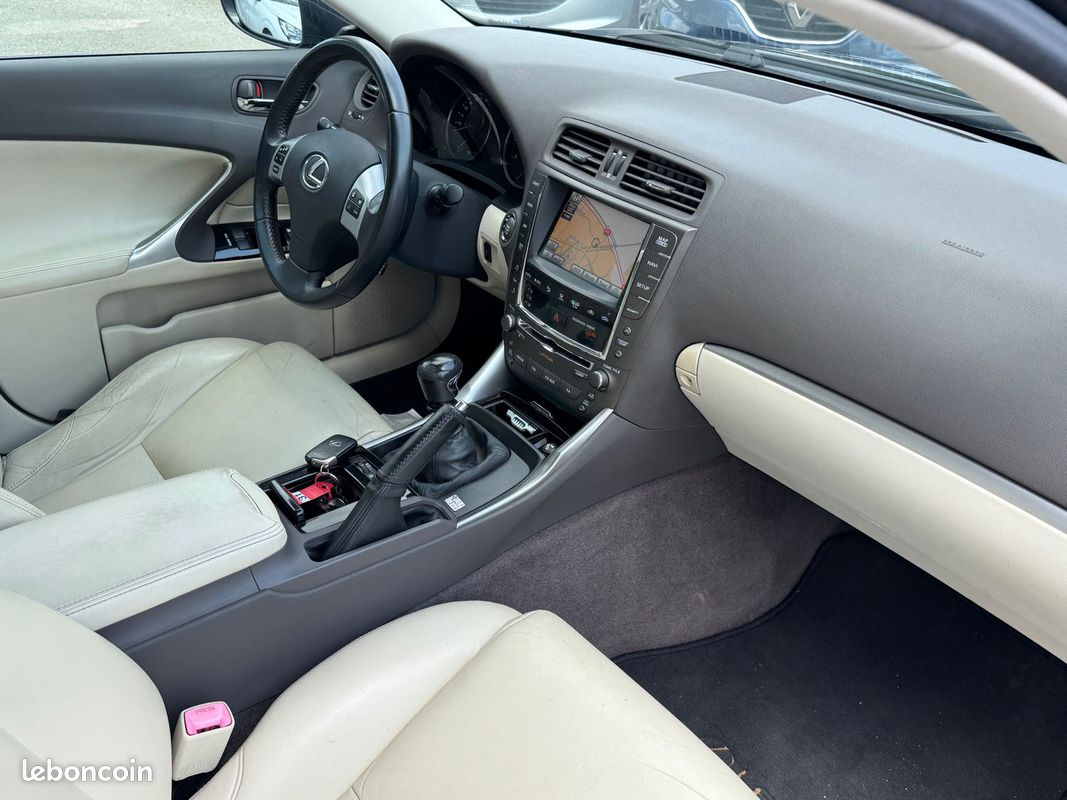 Lexus is200 (image 7)