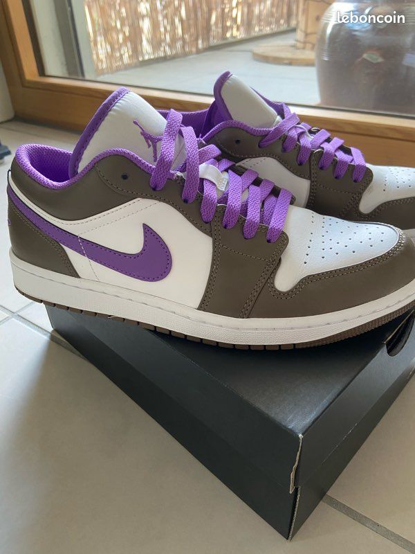 Jordan Low Purple Mocha Chaussures