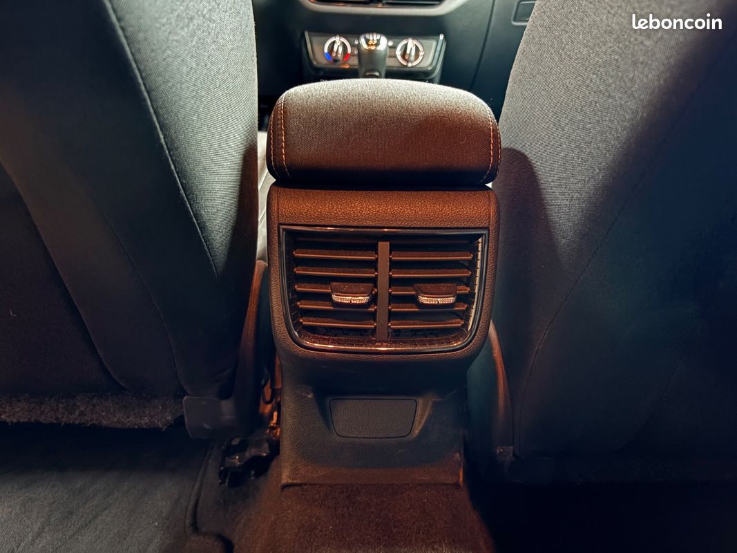Skoda FABIA 1.0 TSI 95 CH BVM5 Ambition 2EME MAIN + CARPLAY + RADARS AV/AR + GARANTIE 12 MOIS (image 41)
