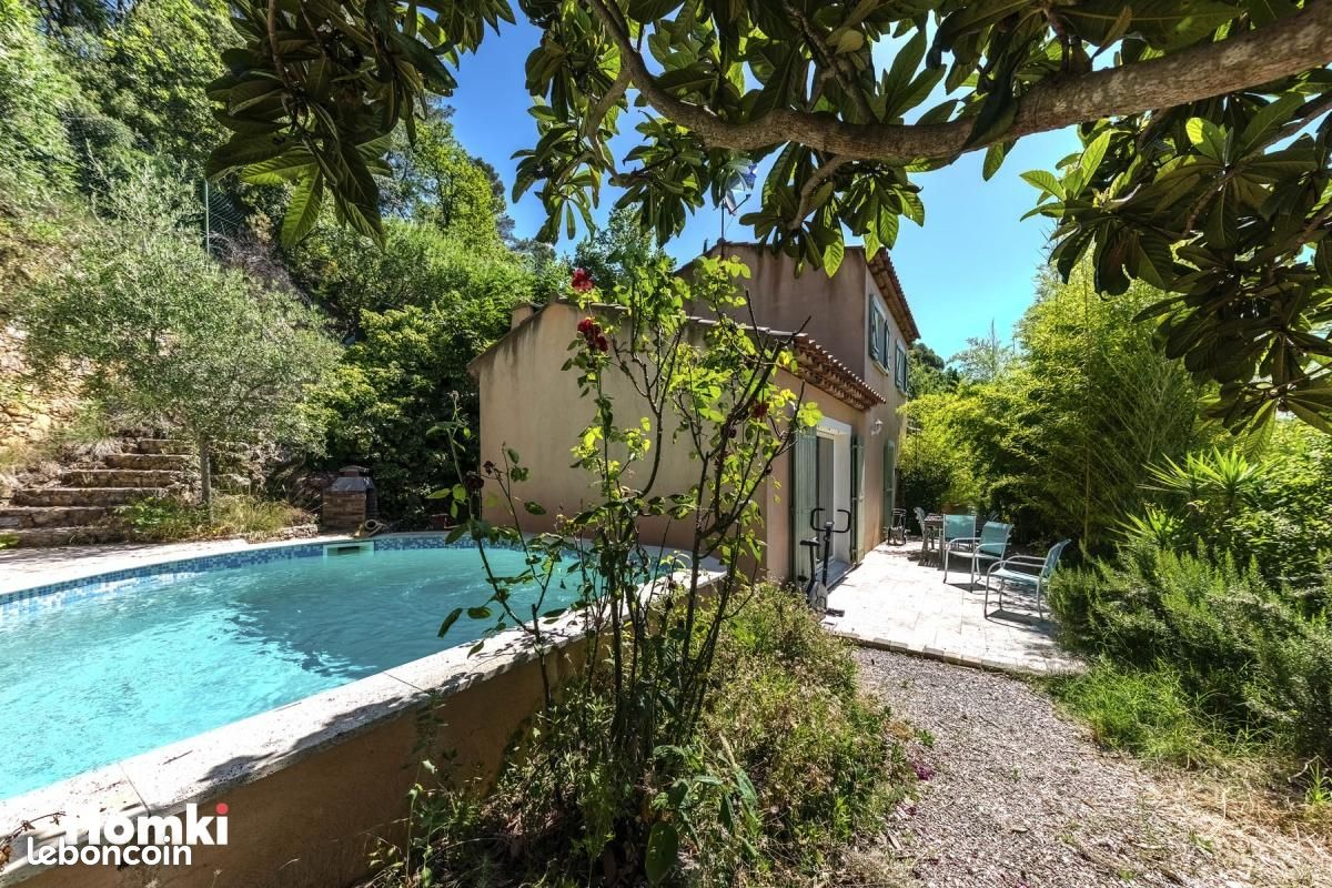 Maison 5 pièces 111 m² · à Le Luc · 111 m² · 369 000 €