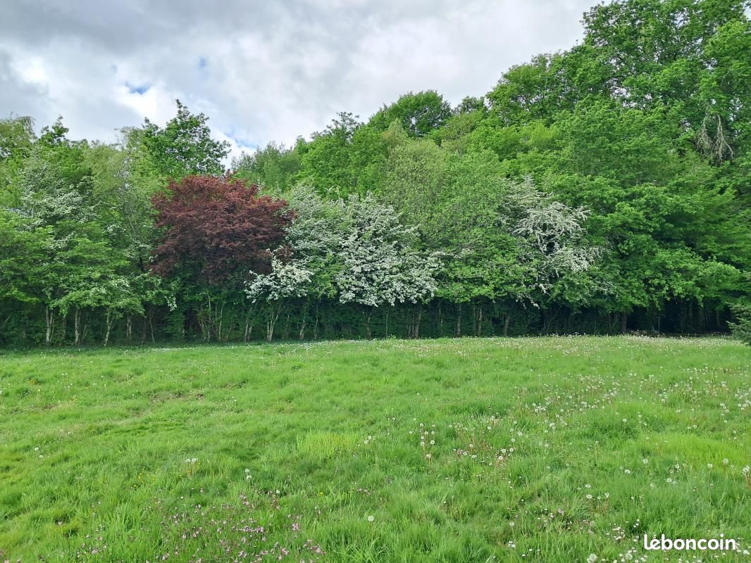Terrain 600 m² Bassens · 180 000 €