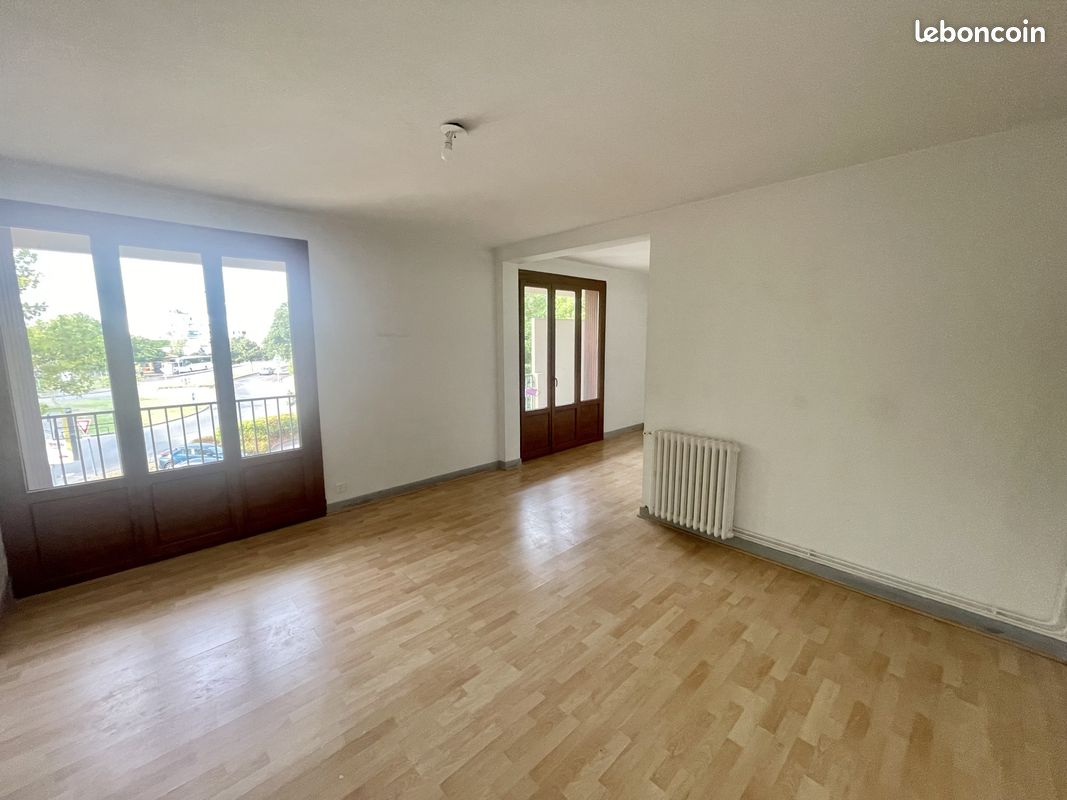 Appartement 3 pièces 90 m² · à Colomiers · 90 m² · 690 €