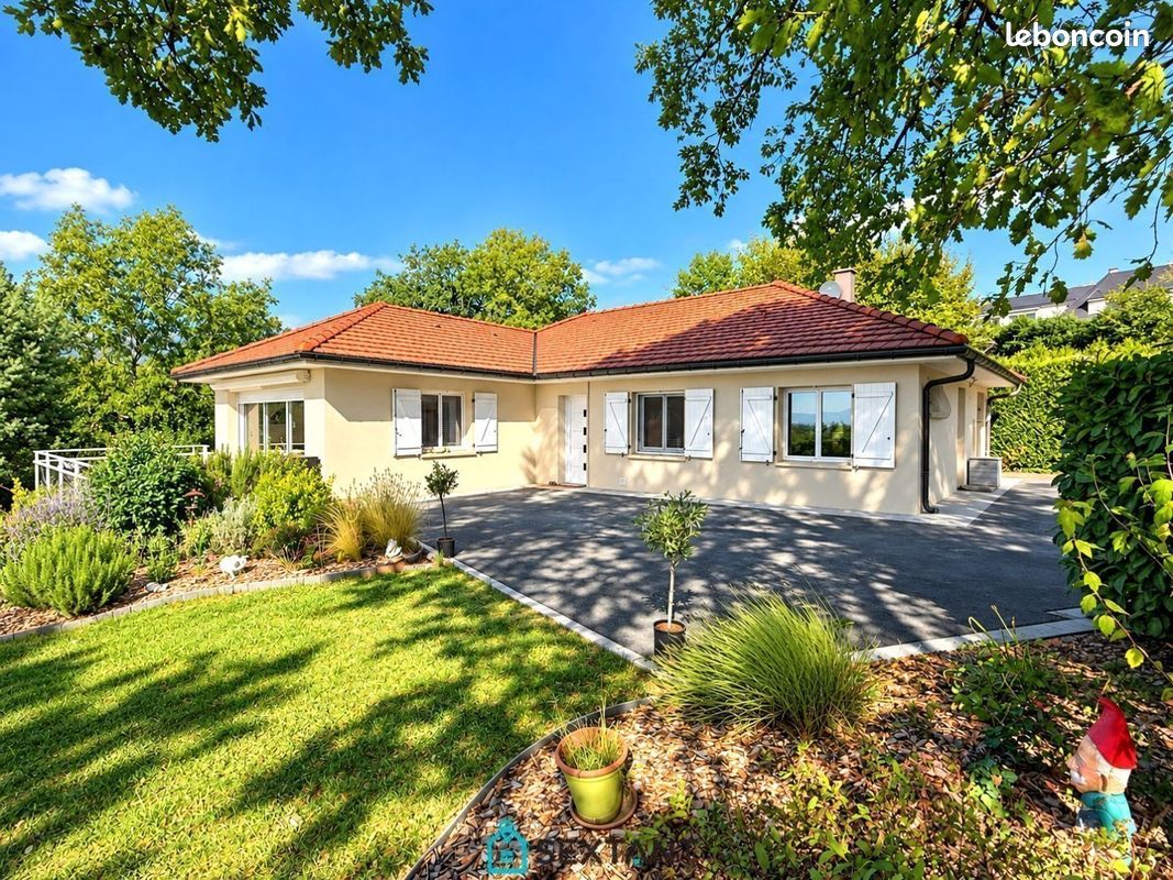 Maison 5 pièces 130 m² · à Grilly · 130 m² · 875 000 €