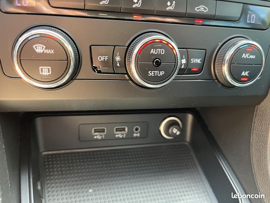 SEAT ATECA 1.6 TDI 115 CV Start&Stop ECOMOTIVE STYLE / CAMERA / REGULATEUR / BLUETOOTH (image 12)