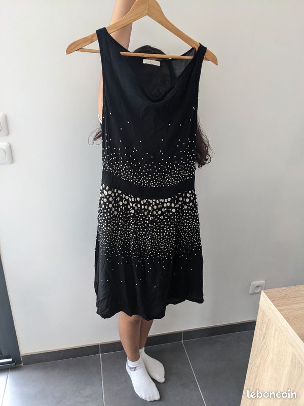 Robe (image 1)