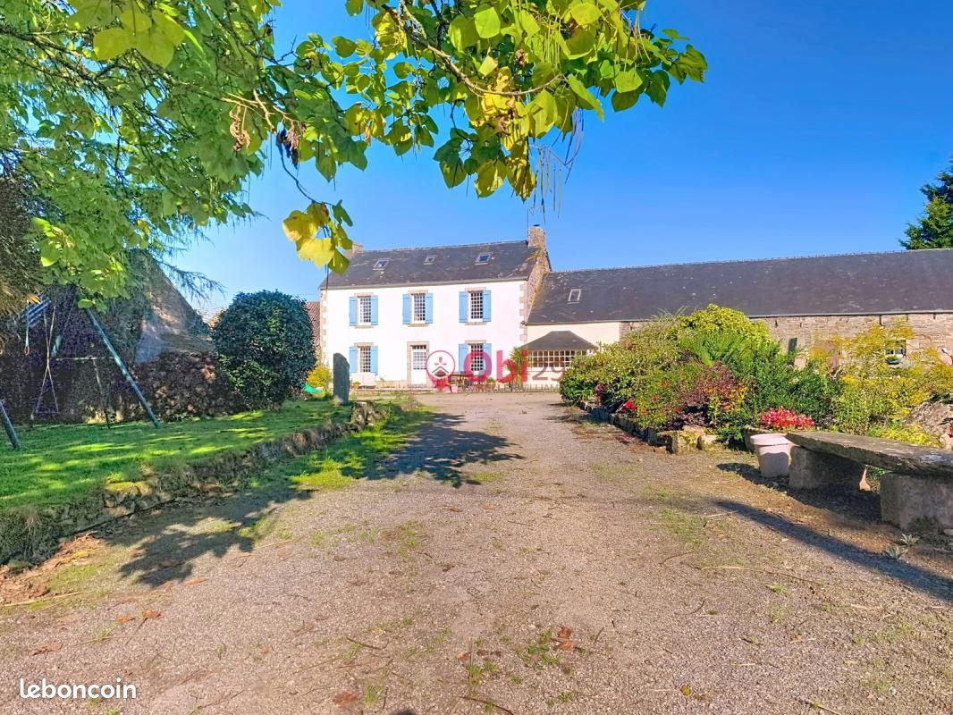 Maison 9 pièces 176 m² · à Quéménéven · 176 m² · 286 950 €