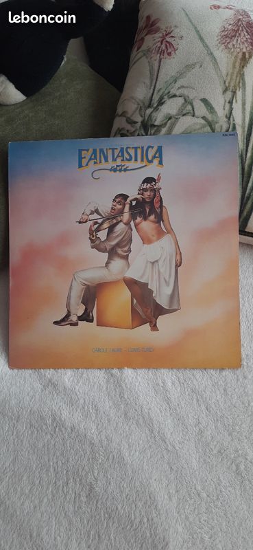 Fantastica vinyl
Titre : fantastica la Bo, carole Laure et Lewis furey
Bon état d ecoute
Très bon etat de conservation
Envoi dans emballage exprès
Pas d'envoi postal ou colissimo
Non négociable merci (image 1)
