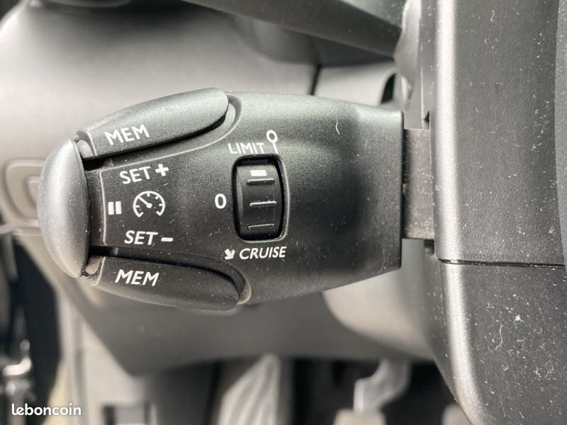 Citroen C3 Aircross PureTech 110ch S&S Feel Pack (image 13)