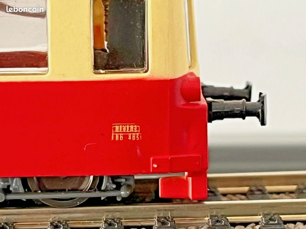 Autorail Jouef HO Picasso X3800 Toit Rouge - #860600 Accessoires à Monter