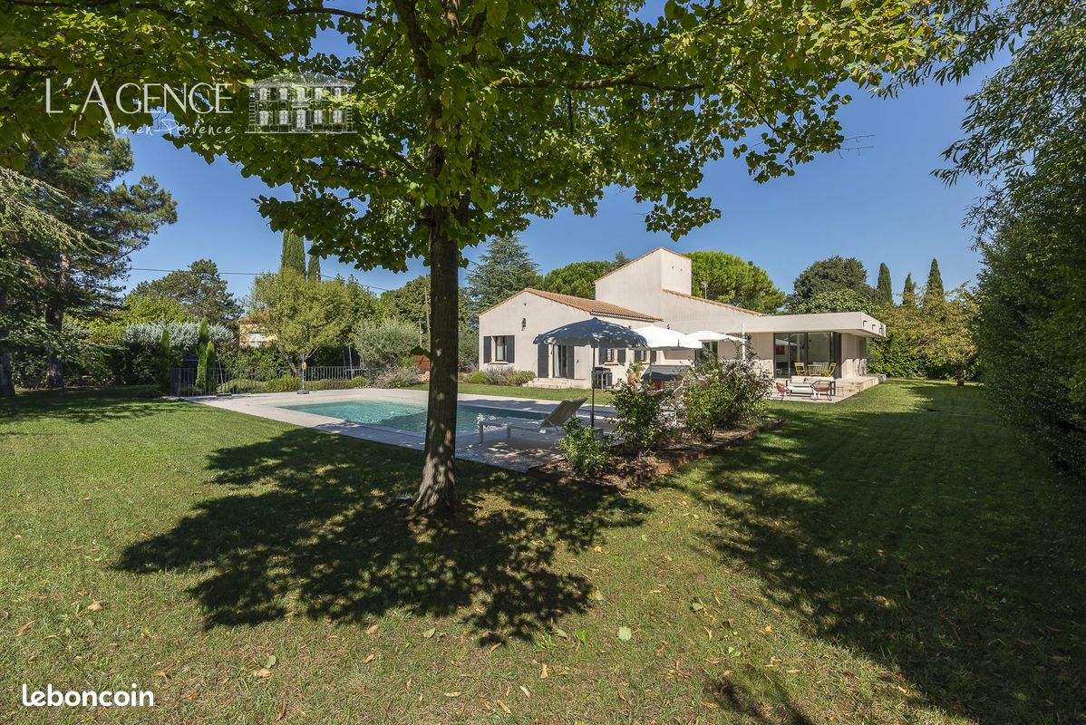 Maison 6 pièces 180 m² · à Le Tholonet · 180 m² · 1 650 000 €