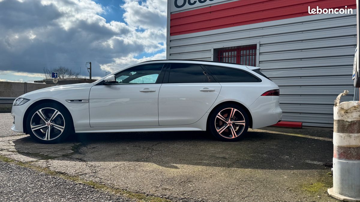 Jaguar XF Sportbrake 2.0d 180cv II phase 1 R Sport - Toit panoramique ...