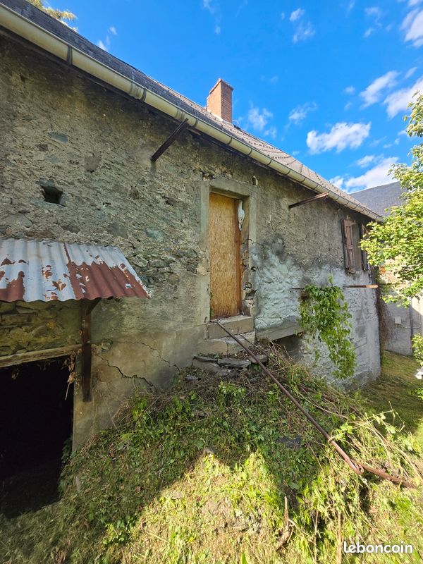 Maison 4 pièces 100 m² · à Valbonnais · 100 m² · 26 000 €
