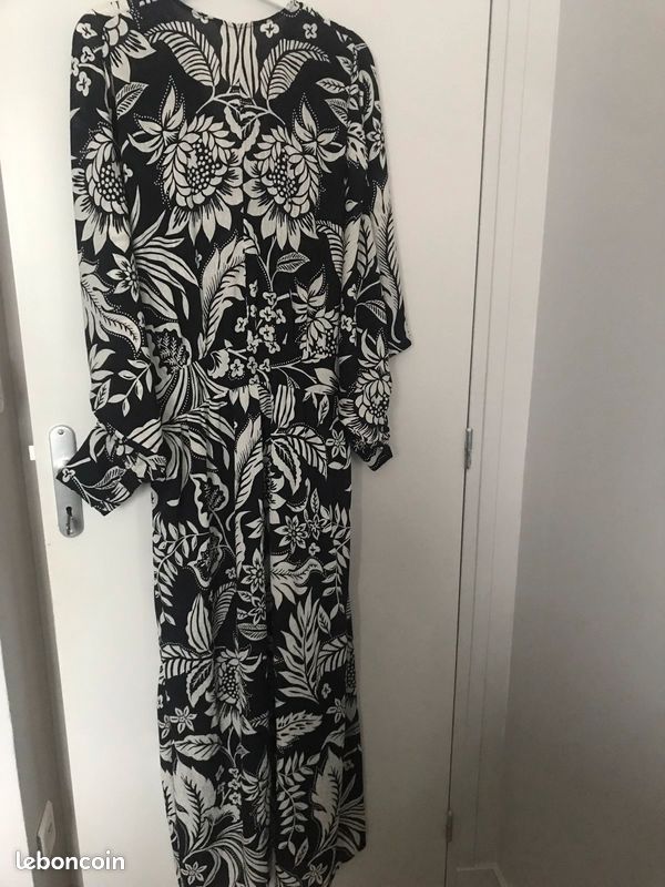 Vends longue robe Camaïeu à fleurs noires et blanches (image 3)