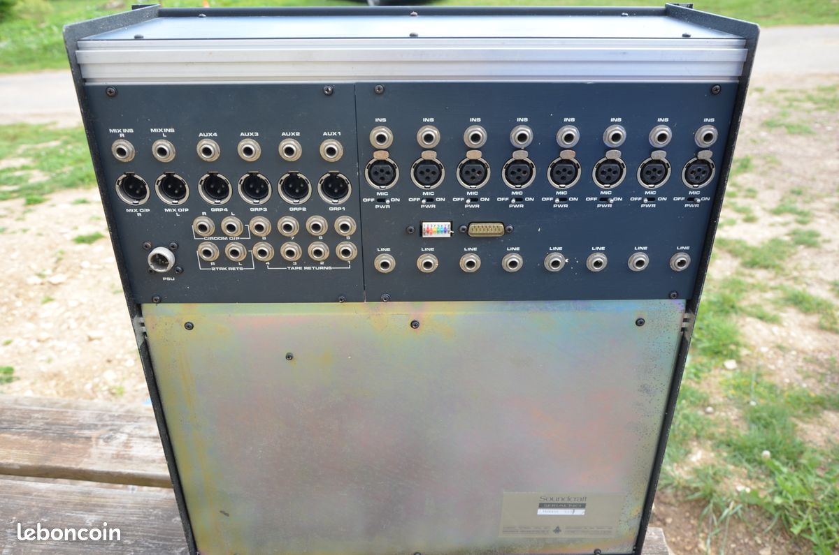 Console de mixage et amplificateur SOUNDCRAFT 200BVE 8x4x2 (image 2)